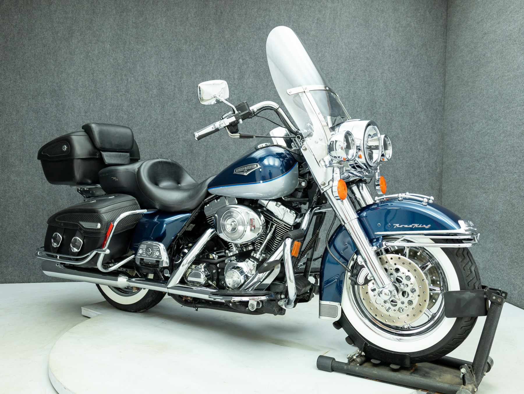 2002 Harley Davidson FLHRCI ROAD KING CLASSIC CLASSIC in Coxsackie, NY
