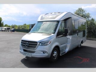 2023 LEISURE TRAVEL UNITY U24RL