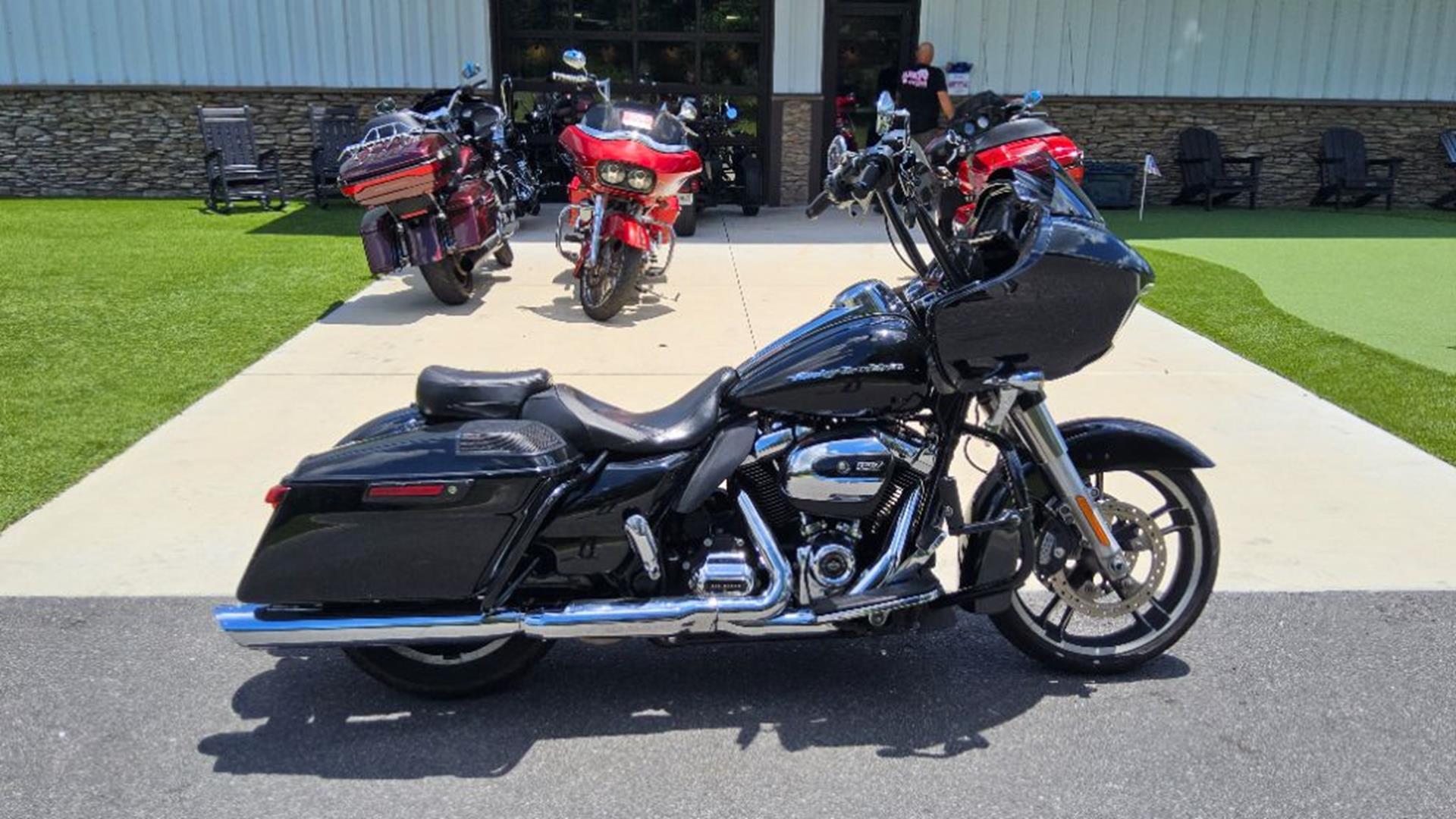 2017 Harley-Davidson Road Glide® Special SPECIAL FLTRXS in Wildwood, FL