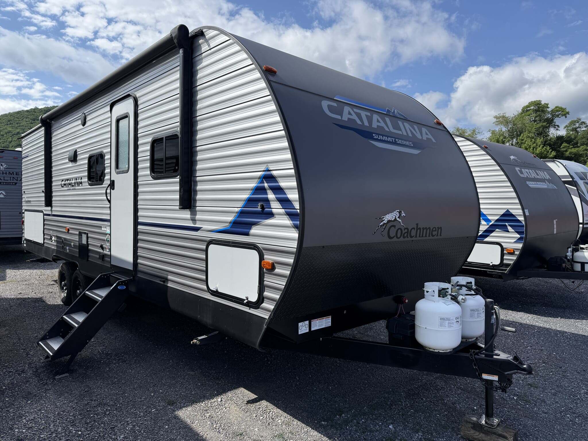 2023 Coachmen Catalina Summit Series 8 261BHS in mill hall PA