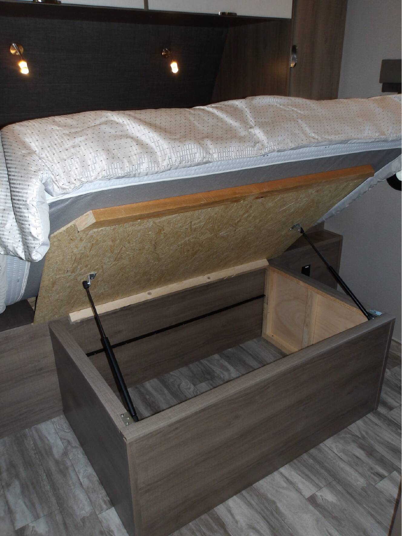 A photo of this 2021 Grand Design Imagine 2600RB