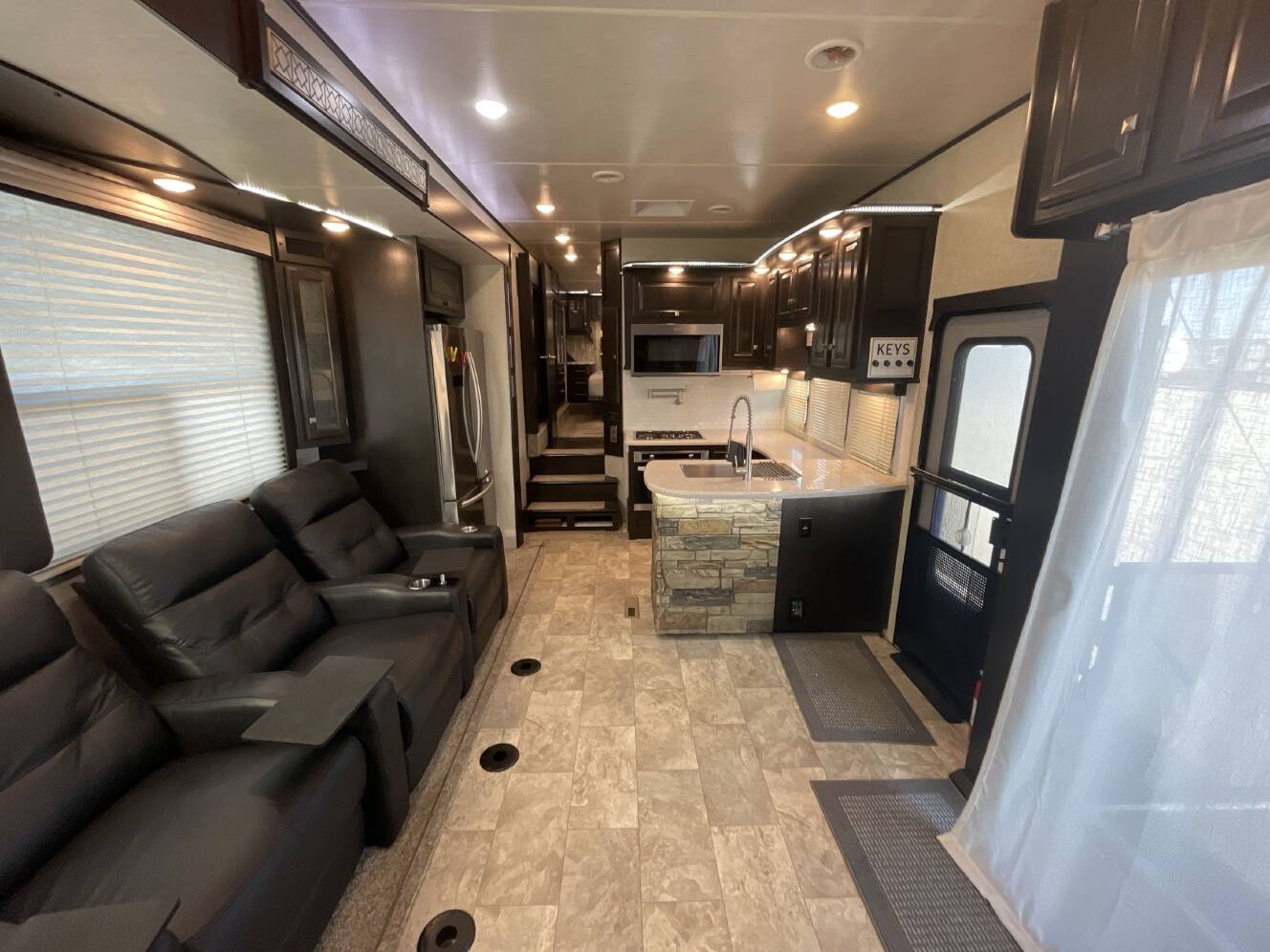 A photo of this 2018 Heartland ROAD WARRIOR 427