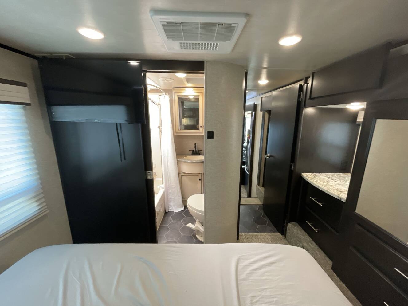 A photo of this 2018 Heartland ROAD WARRIOR 427
