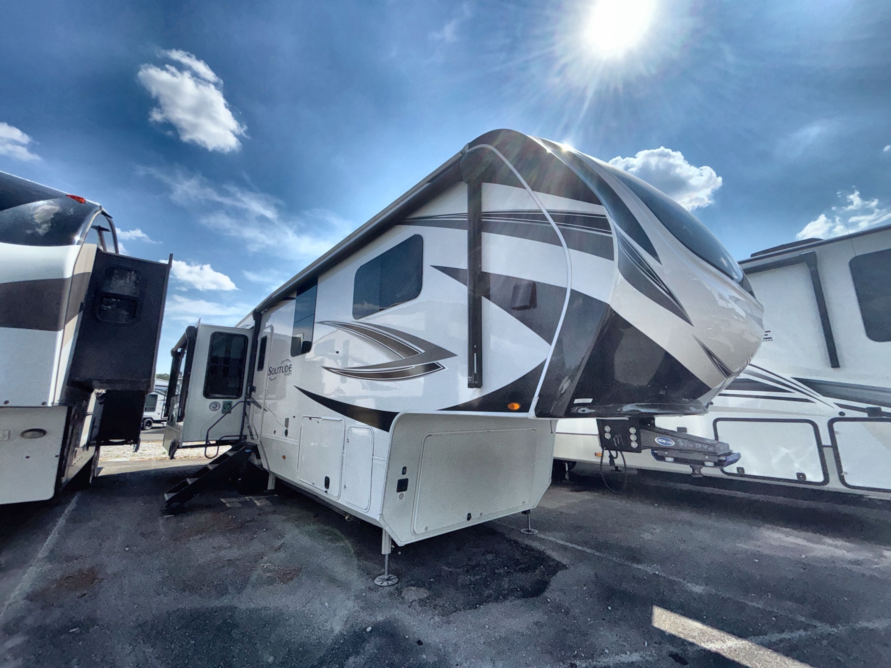 2024 Grand Design SOLITUDE 370DV in chattanooga TN