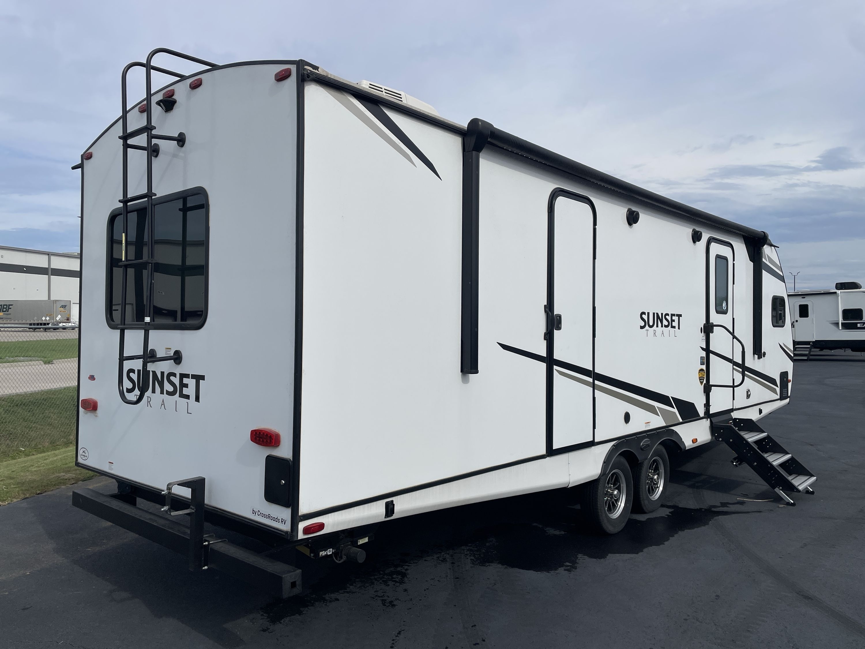 Used 2024 Crossroads Sunset Trail 269FK SS269FK For Sale in North