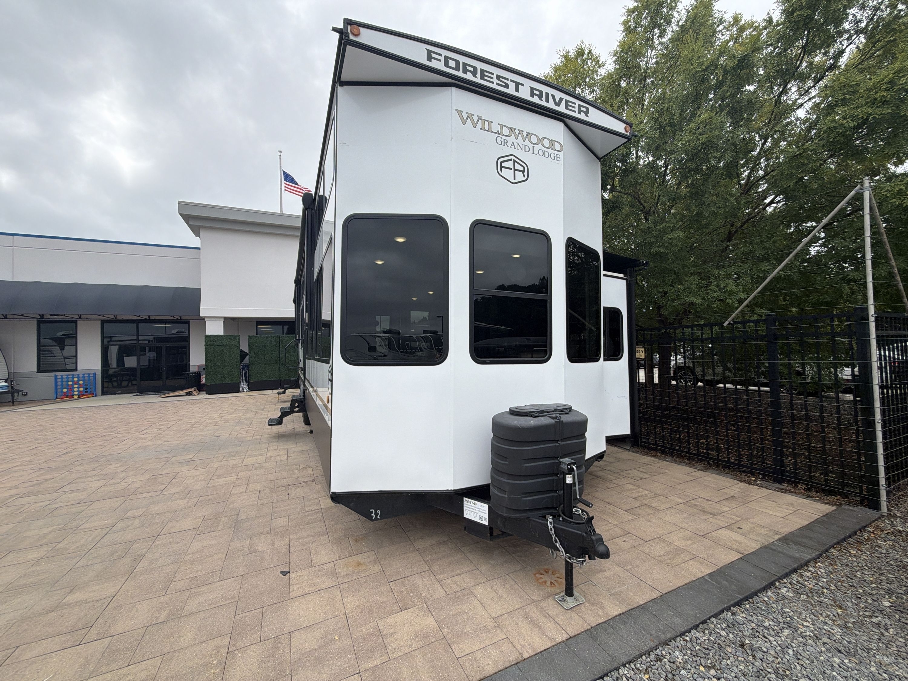 2025 Forest River WILDWOOD GRAND LODGE 42VERANDA in ashland VA