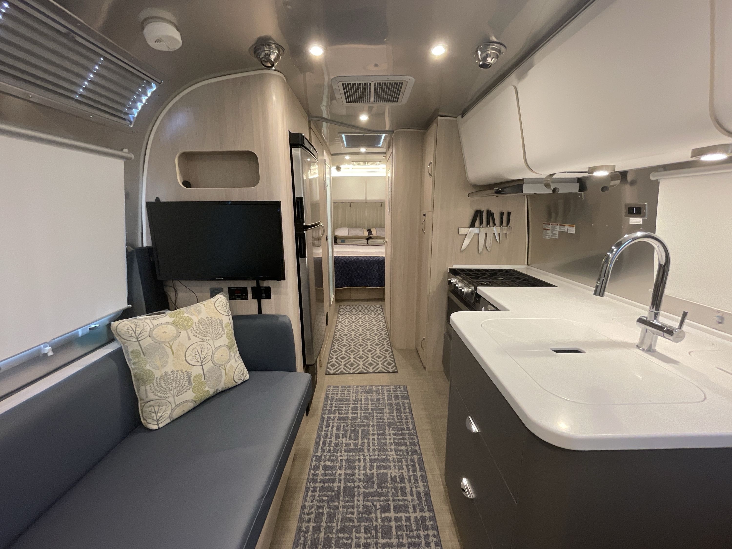 2024 Airstream GLOBETROTTER 27FB QUEEN in st. george UT