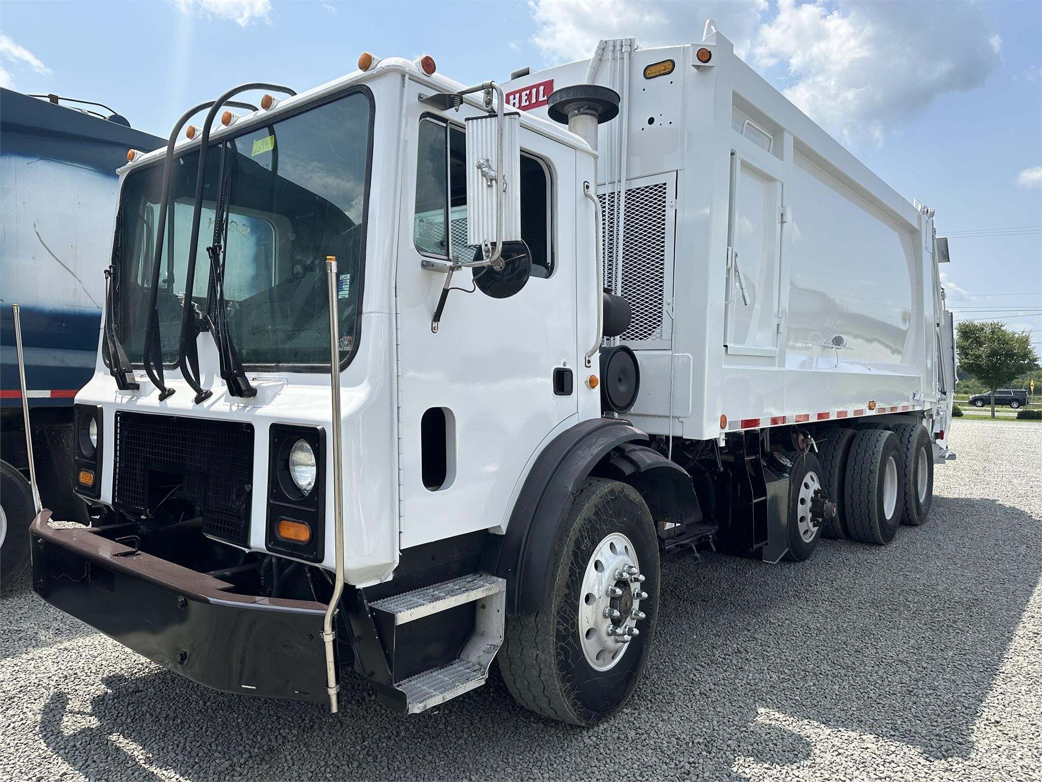 2007 MACK 600 in Bealeton, VA