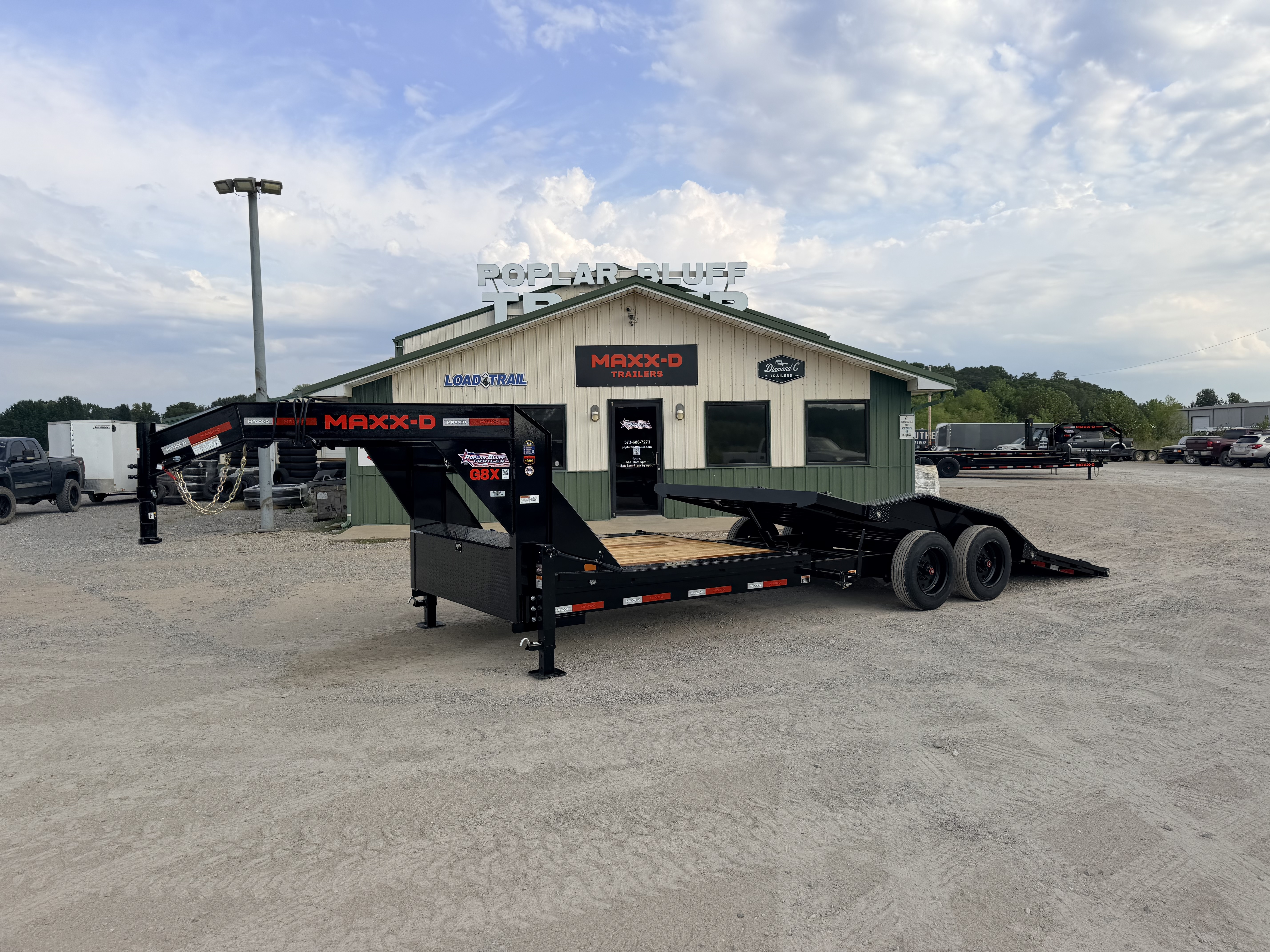 2027 MAXX-D G8X10224G 24' x 102" Gravity Tilt Equipment (16' + 8' S in Poplar Bluff, MO
