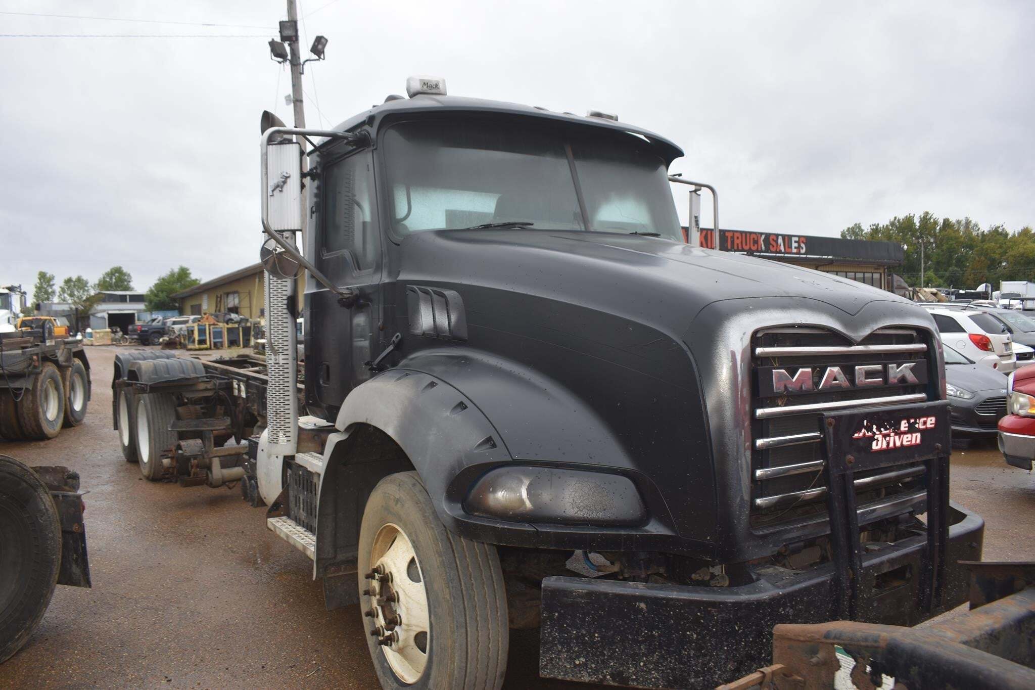 2013 MACK GRANITE GU813 in Covington, TN