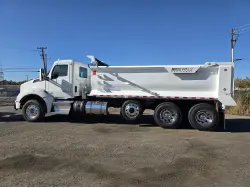 2022 KENWORTH T880