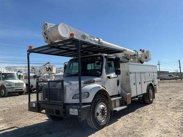 2020 FREIGHTLINER BUSINESS CLASS M2 106 in Waxahachie, TX