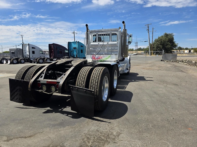 2013 PETERBILT 388
