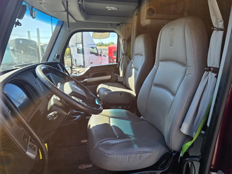 2022 KENWORTH T680