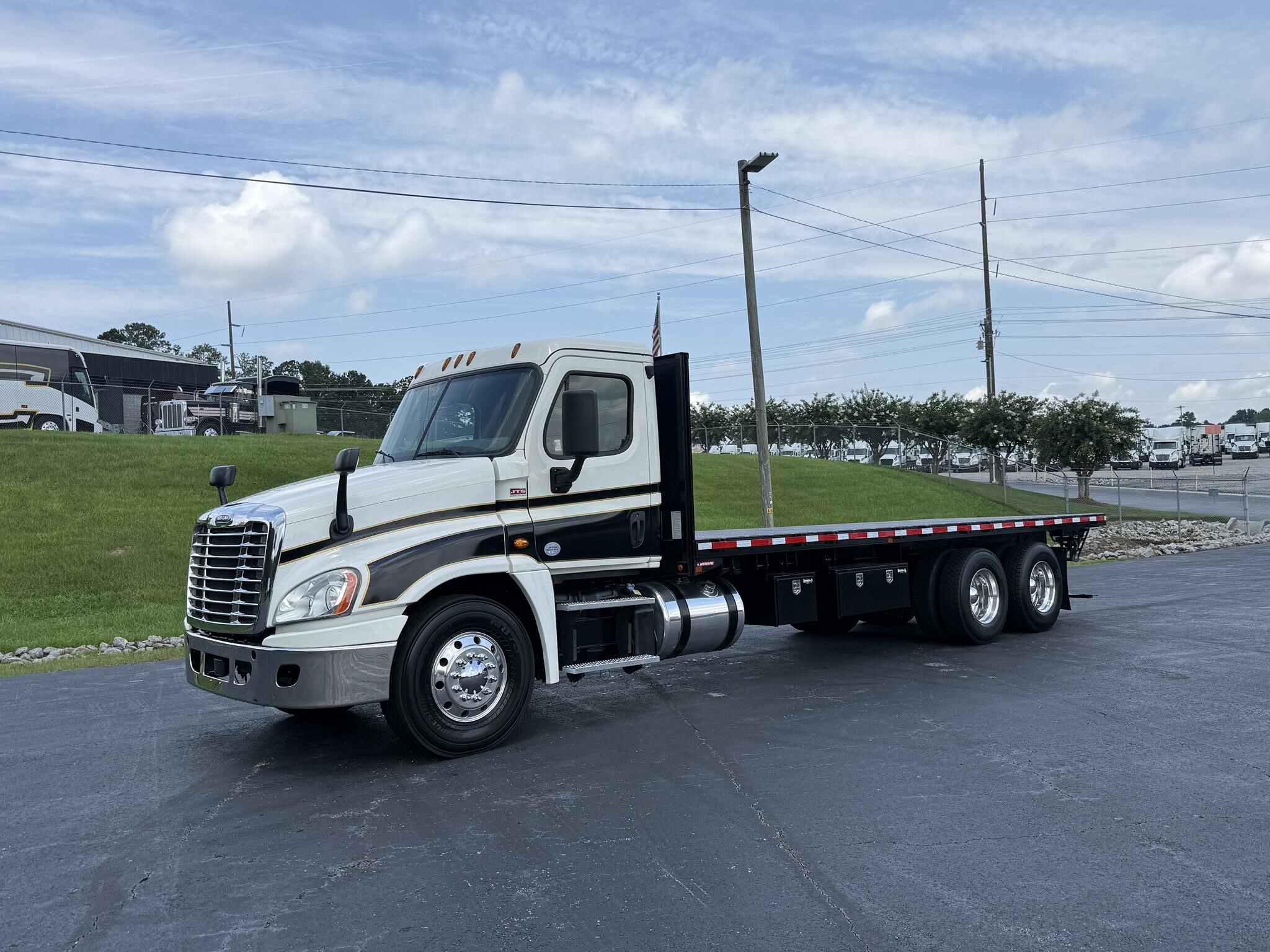 2018 FREIGHTLINER CASCADIA 125 in Carrollton, GA
