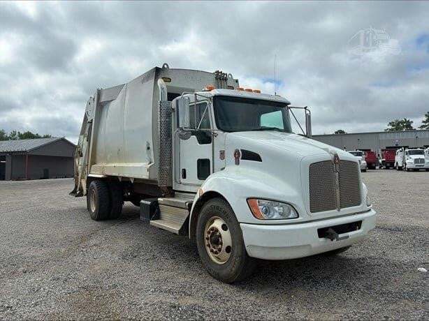 2020 KENWORTH T370 in Chatham, VA