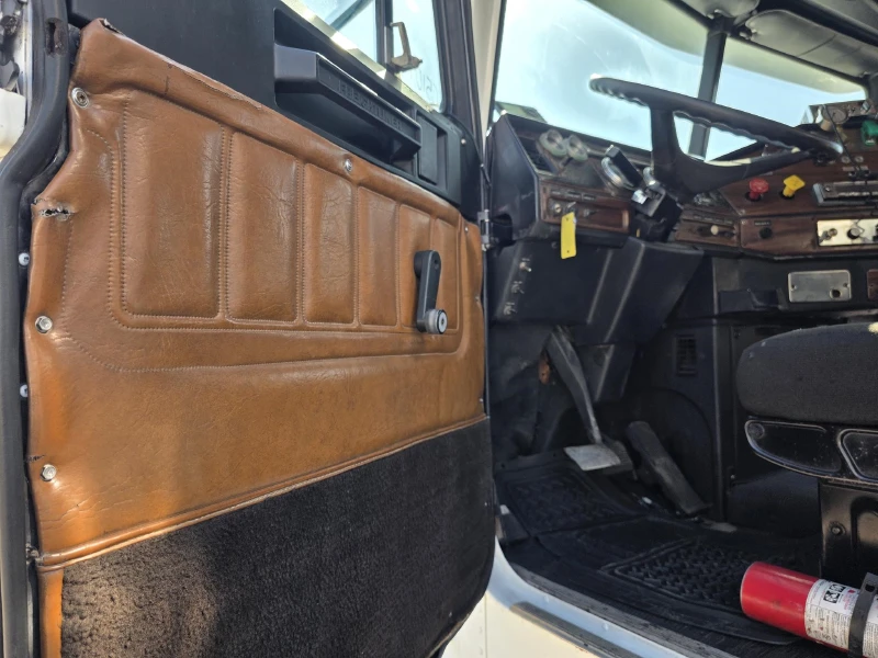 1996 FREIGHTLINER FLD120