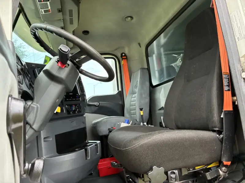 2015 MACK GRANITE GU713
