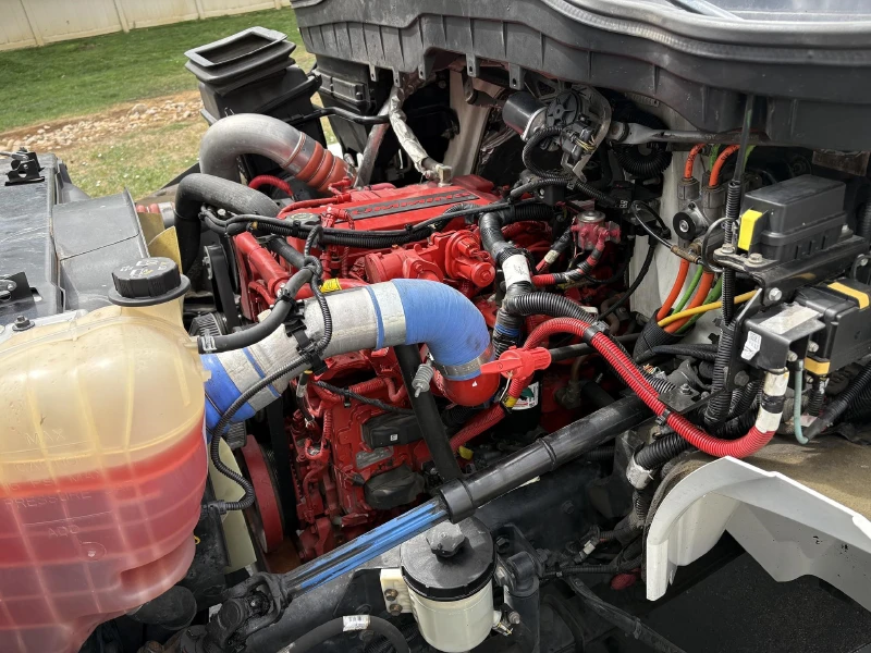 2019 INTERNATIONAL DURASTAR 4300