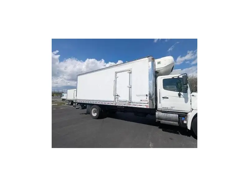 2021 HINO L7