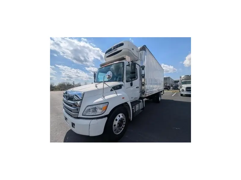 2021 HINO L7