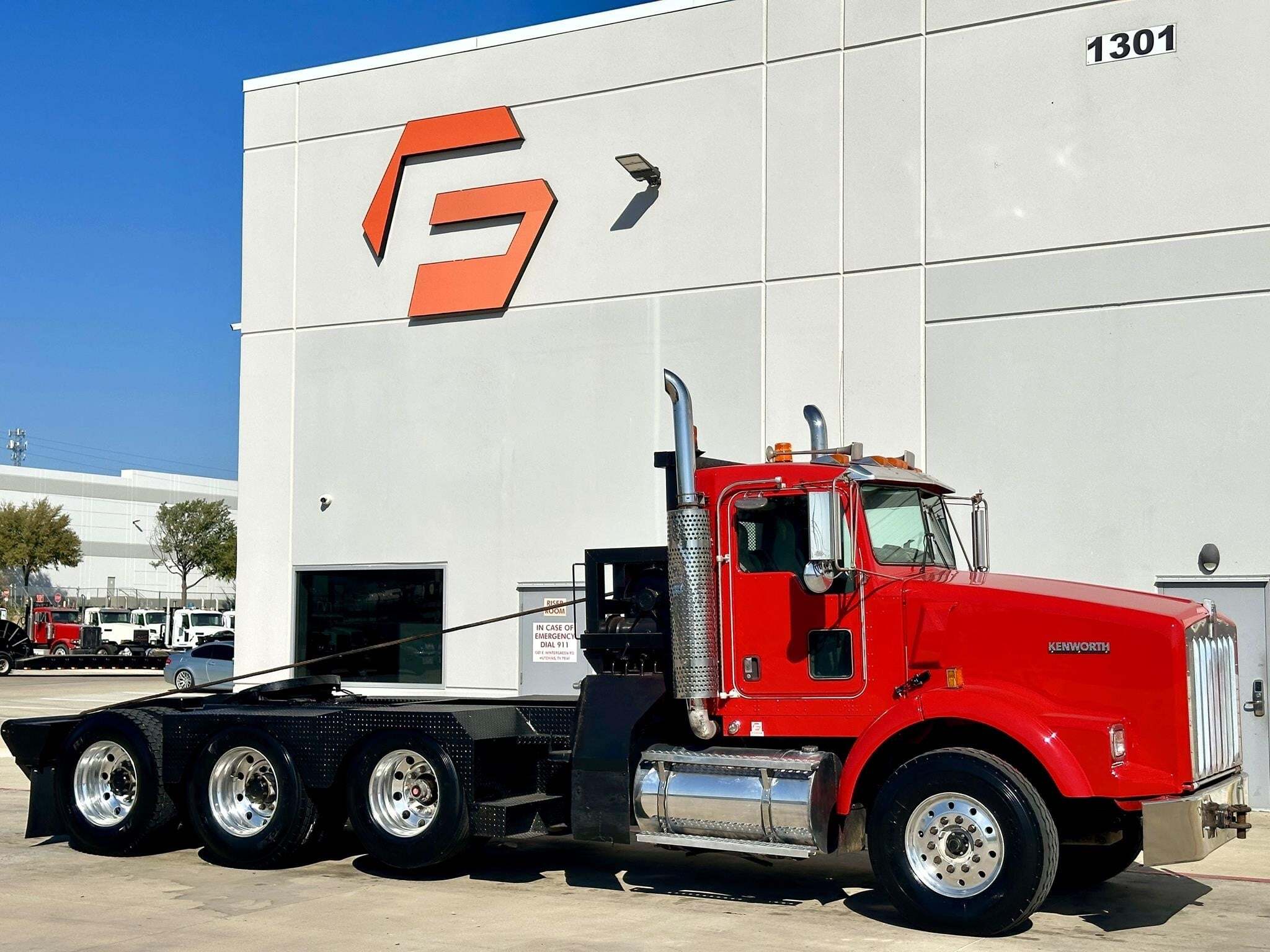 2006 KENWORTH T800 in Hutchins, TX