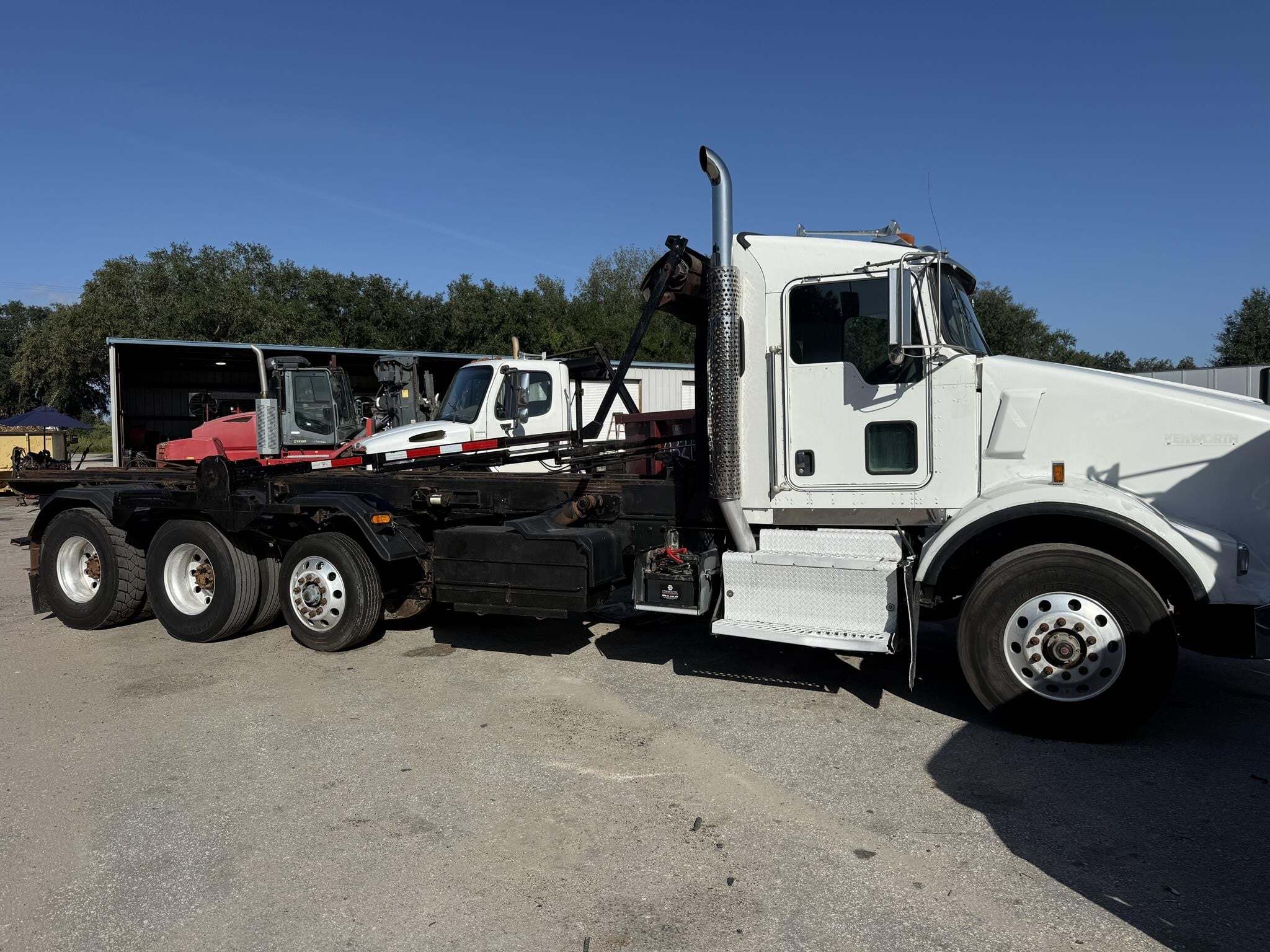 2014 KENWORTH T800 in Bartow, FL