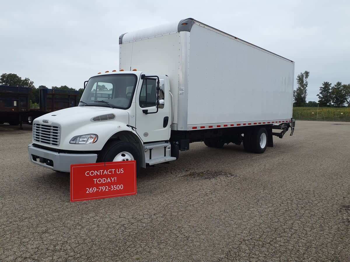 2022 FREIGHTLINER BUSINESS CLASS M2 106 in Wayland, MI