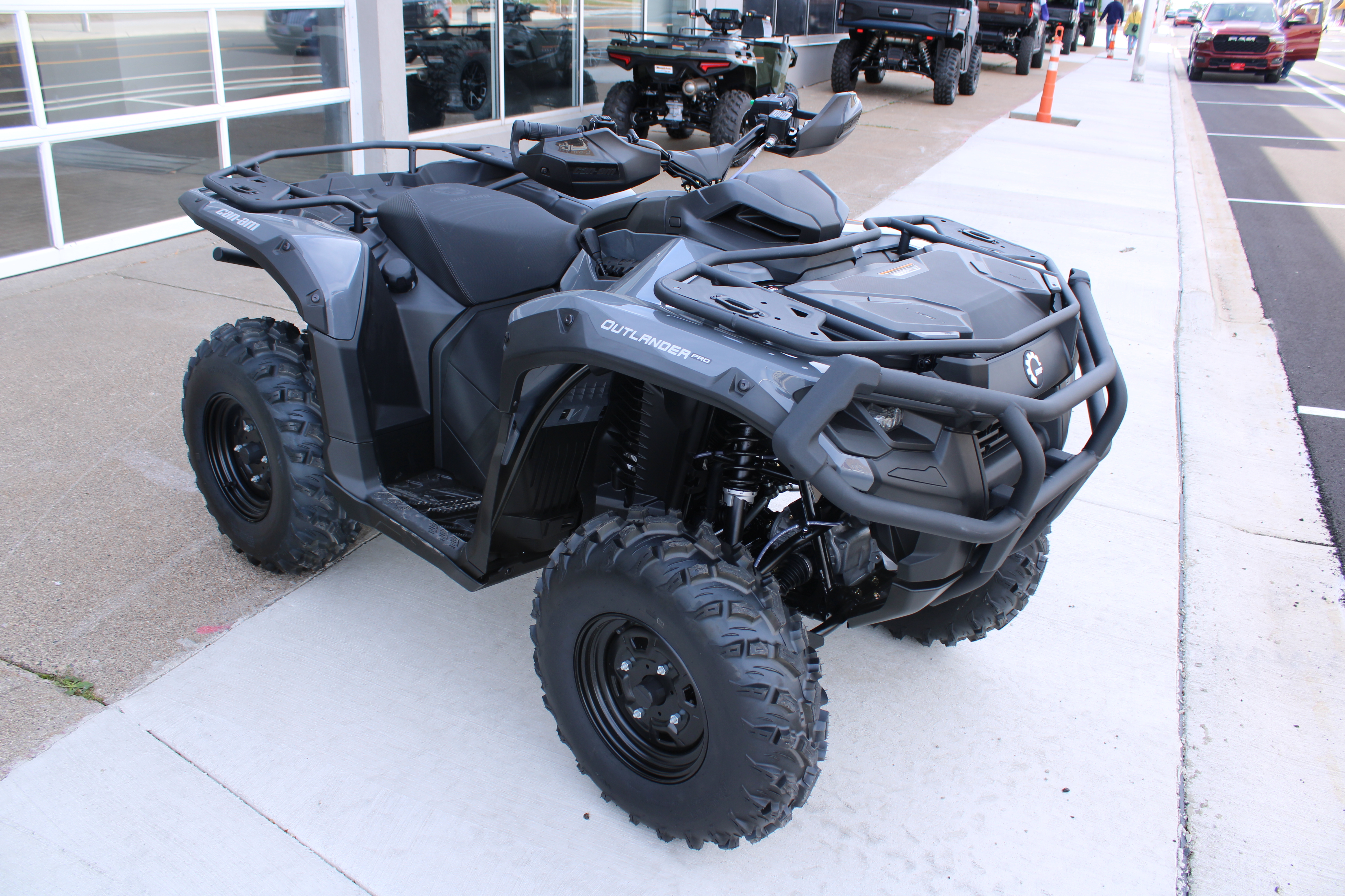 2027 Can-Am ATV OUTL PRO S HD7 GY 27 Sport ATV