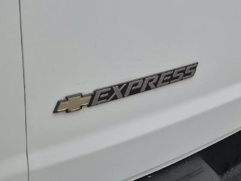 2023 CHEVROLET Express 2500