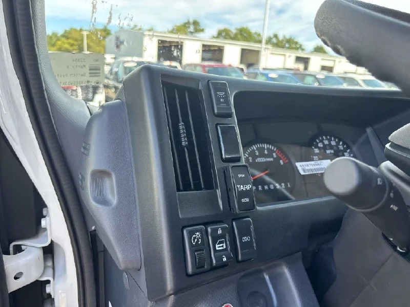 2026 ISUZU NRR
