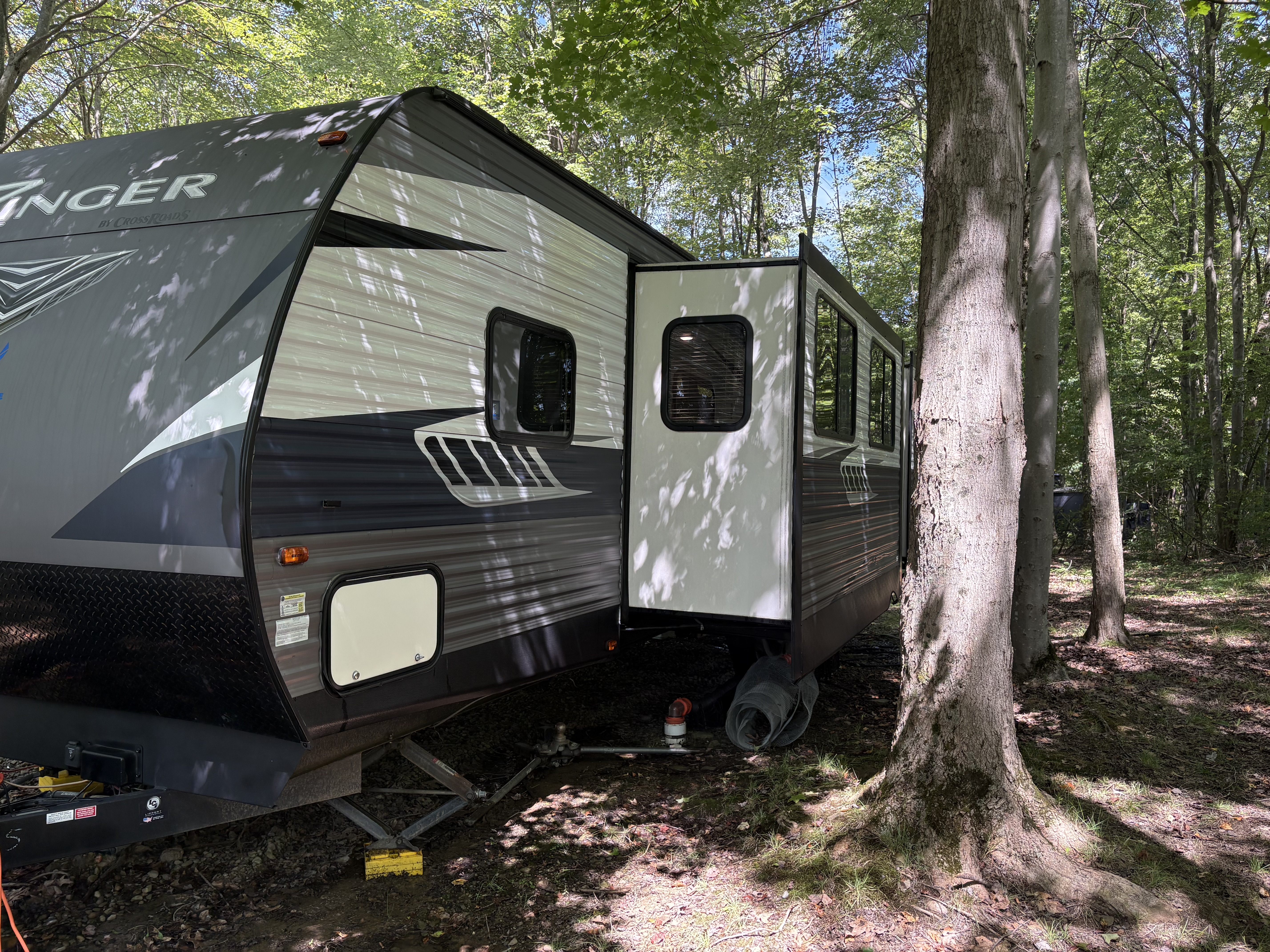 2018 Crossroads ZINGER 328SB in new kensington PA
