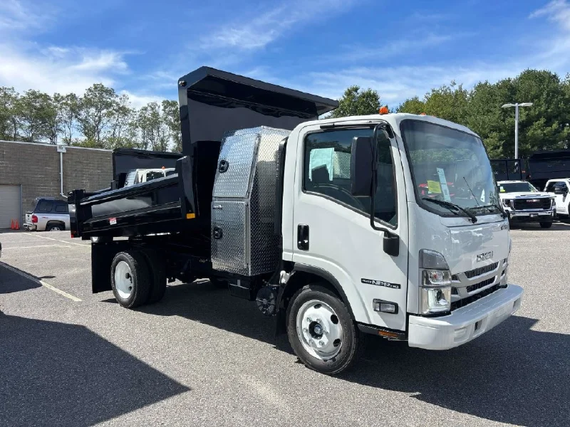 2026 ISUZU NPR HD