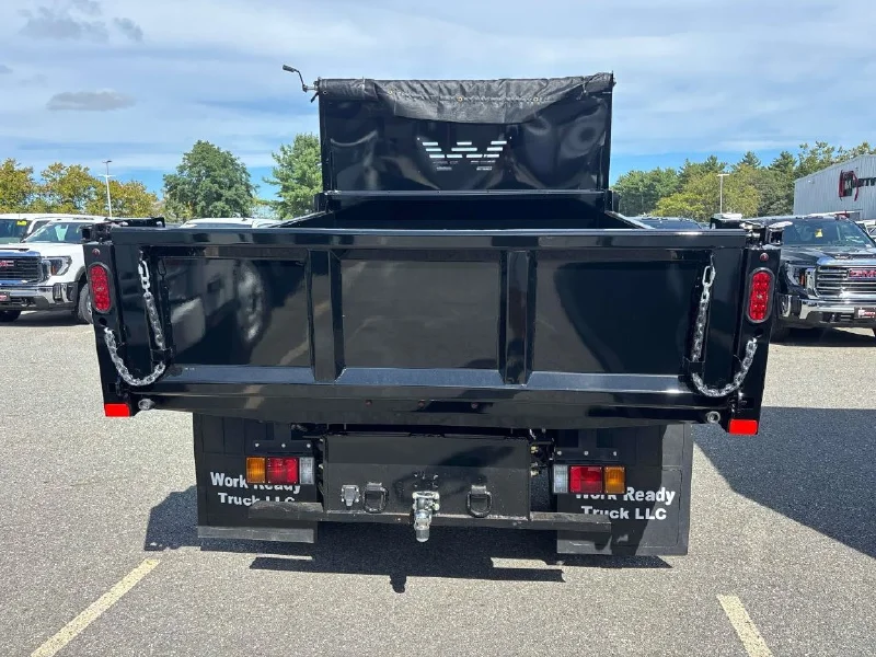 2026 ISUZU NPR HD