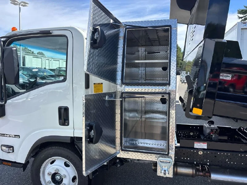 2026 ISUZU NPR HD