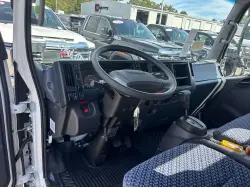 2026 ISUZU NPR HD