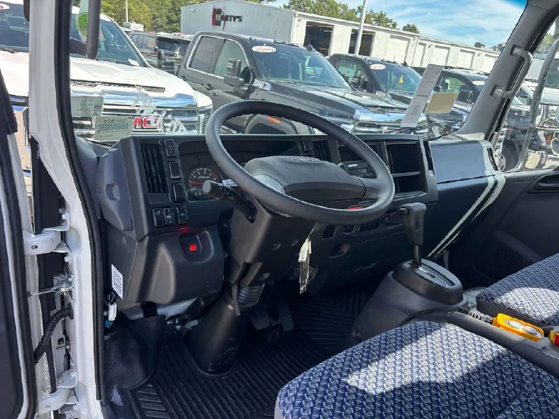 2026 ISUZU NPR HD