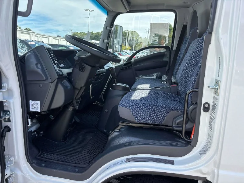 2026 ISUZU NPR HD
