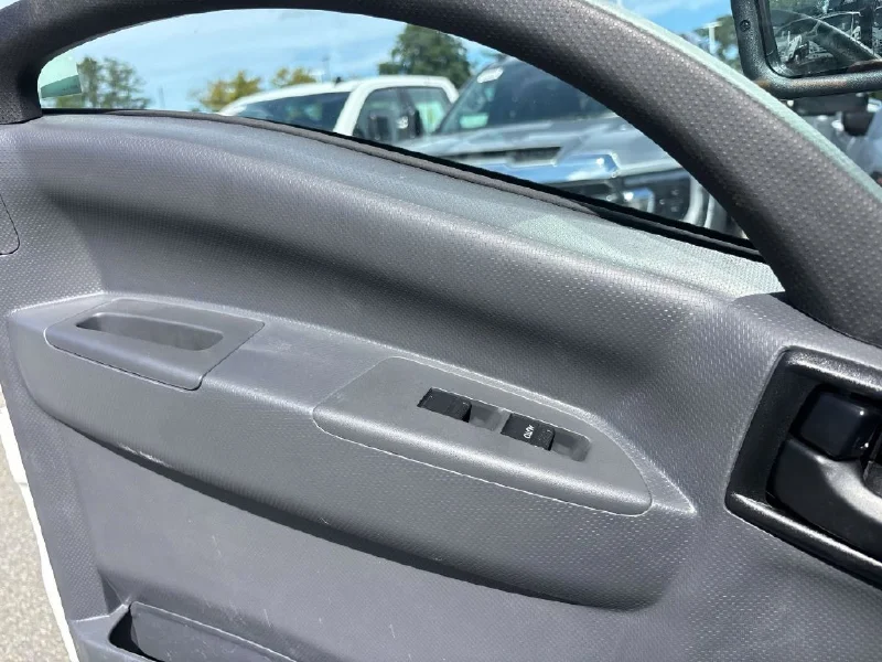 2026 ISUZU NPR HD
