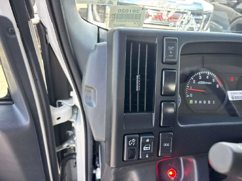 2026 ISUZU NPR HD
