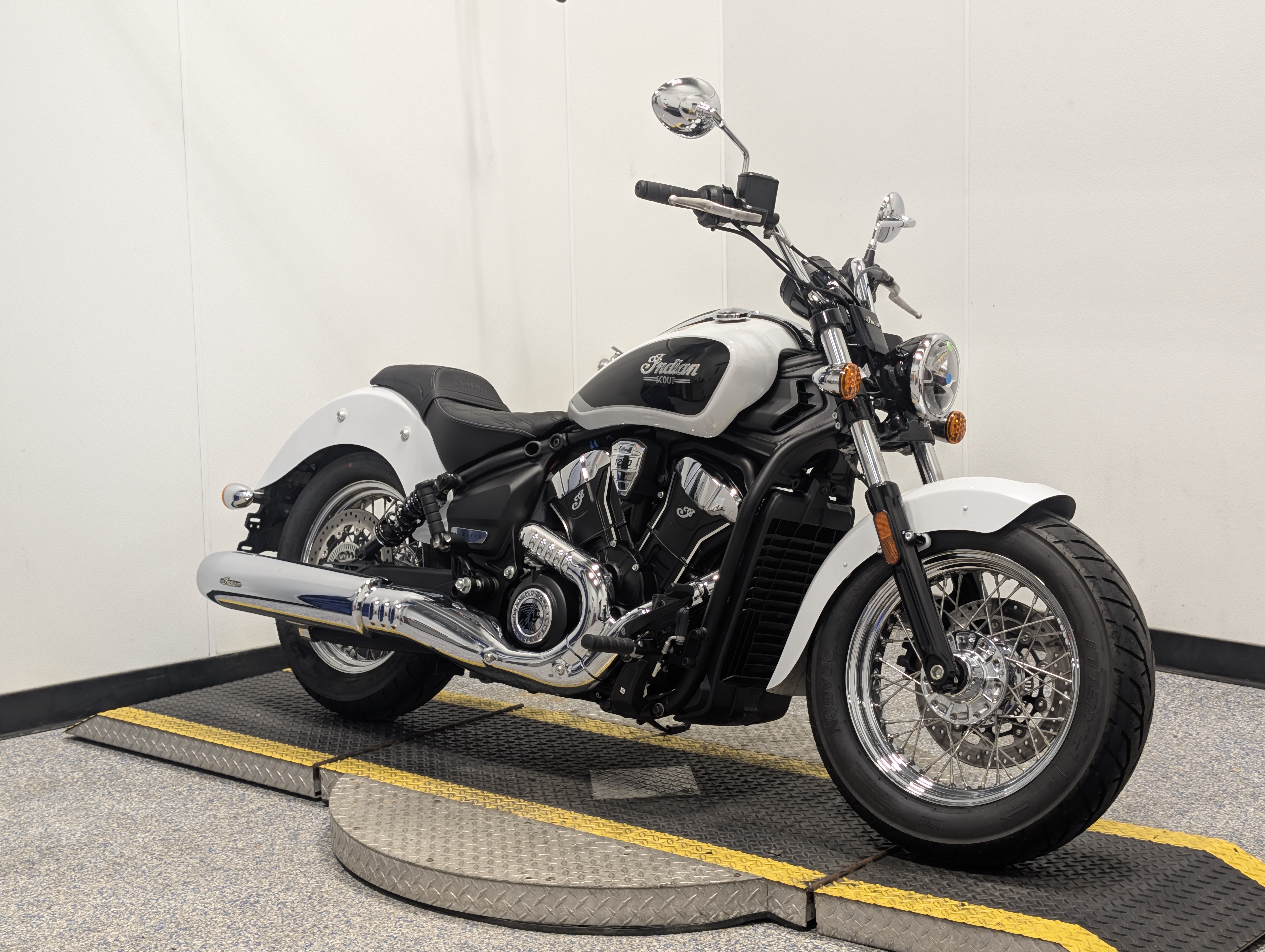 2025 Indian Motorcycle Scout Classic BASE in Auburn, MA