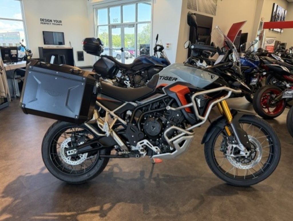 2026 Triumph Tiger 900 Desert Edition DESERT EDITION in Hagerstown, MD