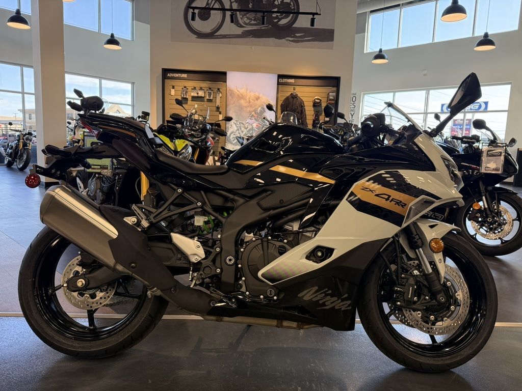 2026 Kawasaki Ninja® ZX -4RR ABS ABS in Hagerstown, MD