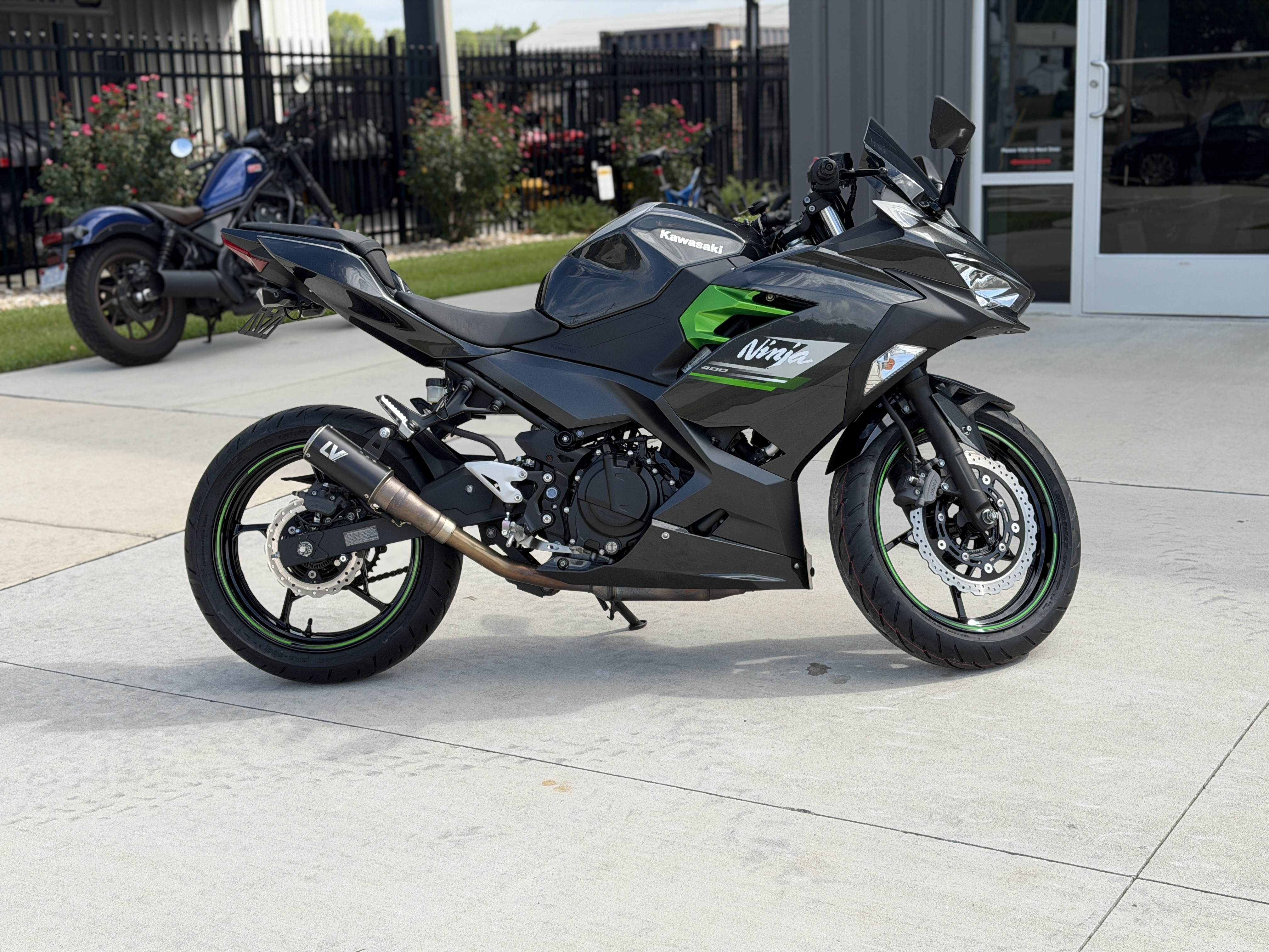 2023 Kawasaki NINJA 400 Sportbike motorcycle