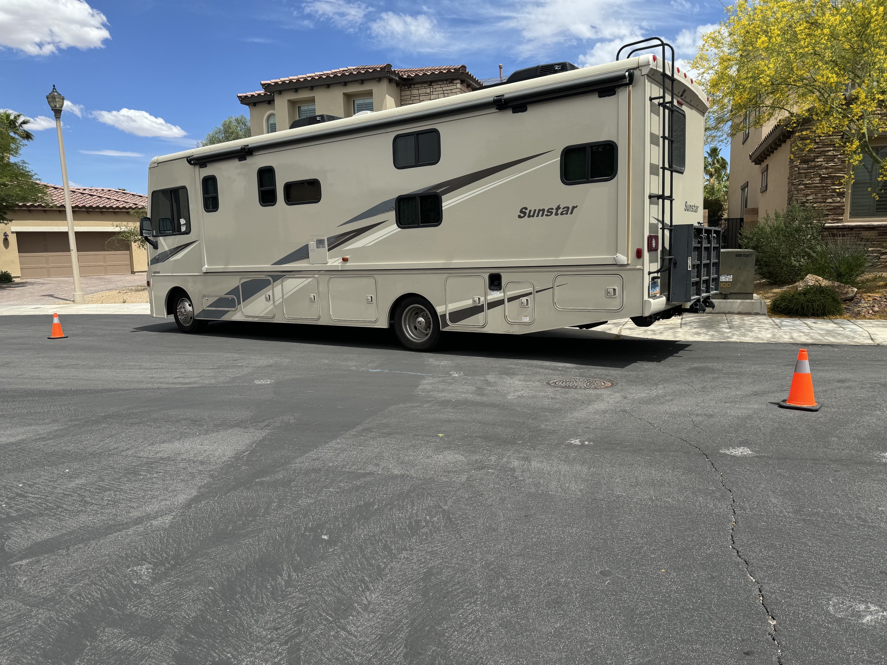 2022 Winnebago SUNSTAR 31B in henderson NV