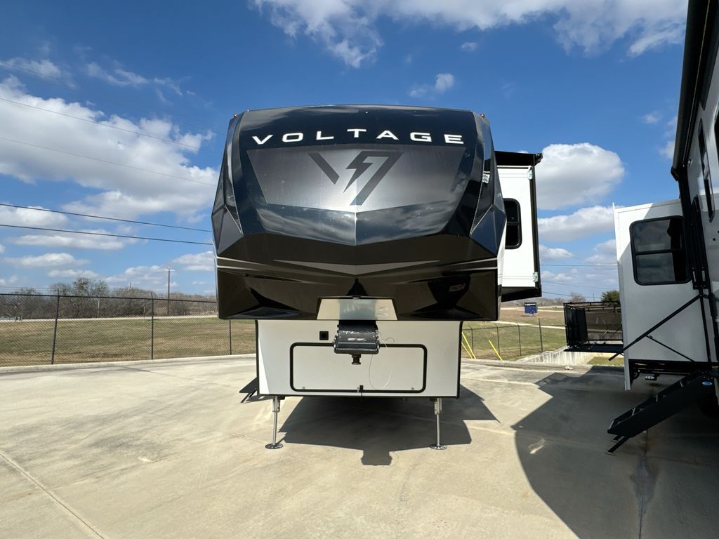 Used 2025 Dutchmen Voltage Triton 4013 For Sale in Seguin, TX