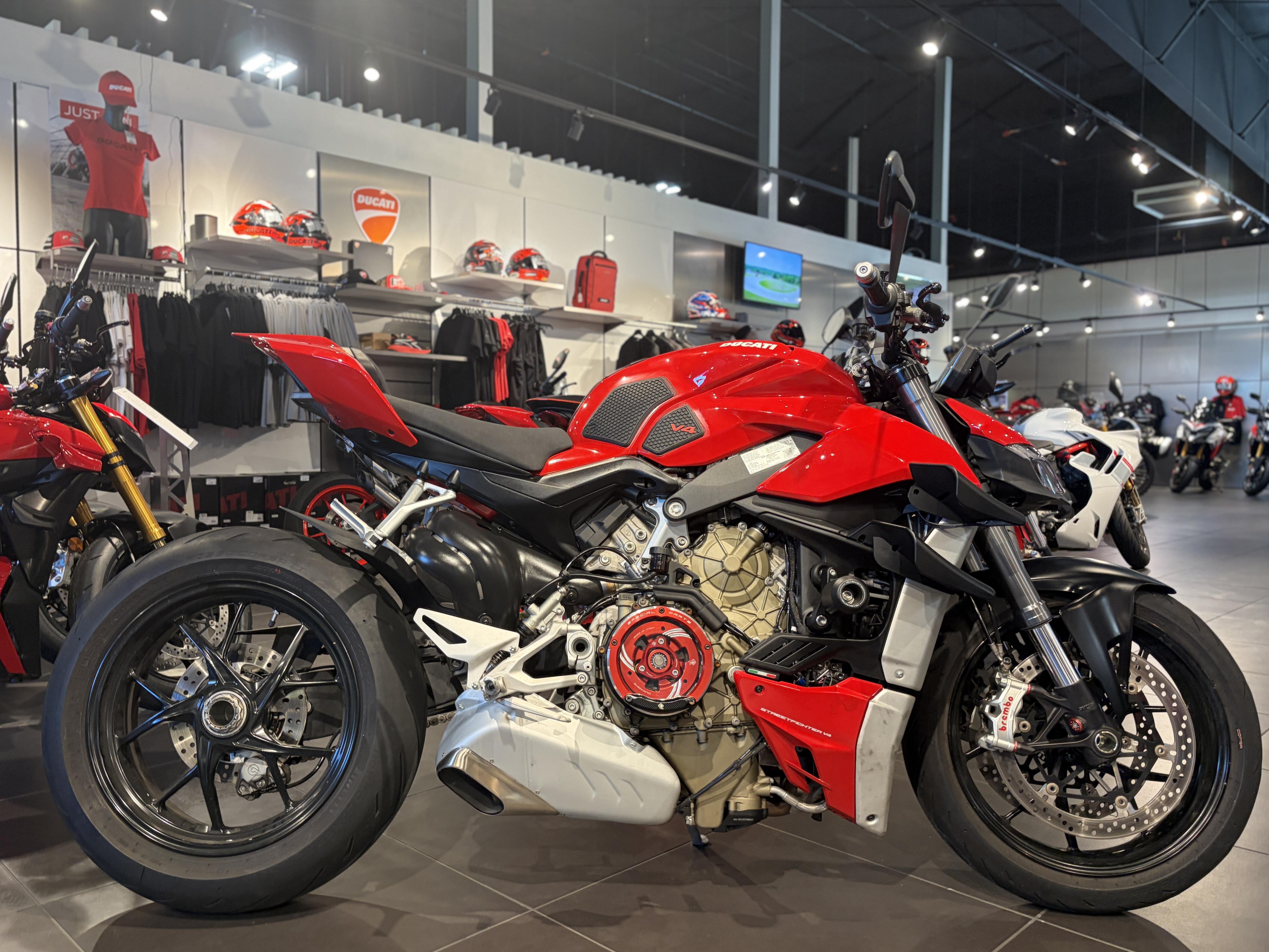 2021 Ducati Streetfighter V4 V4 in Sanford, FL