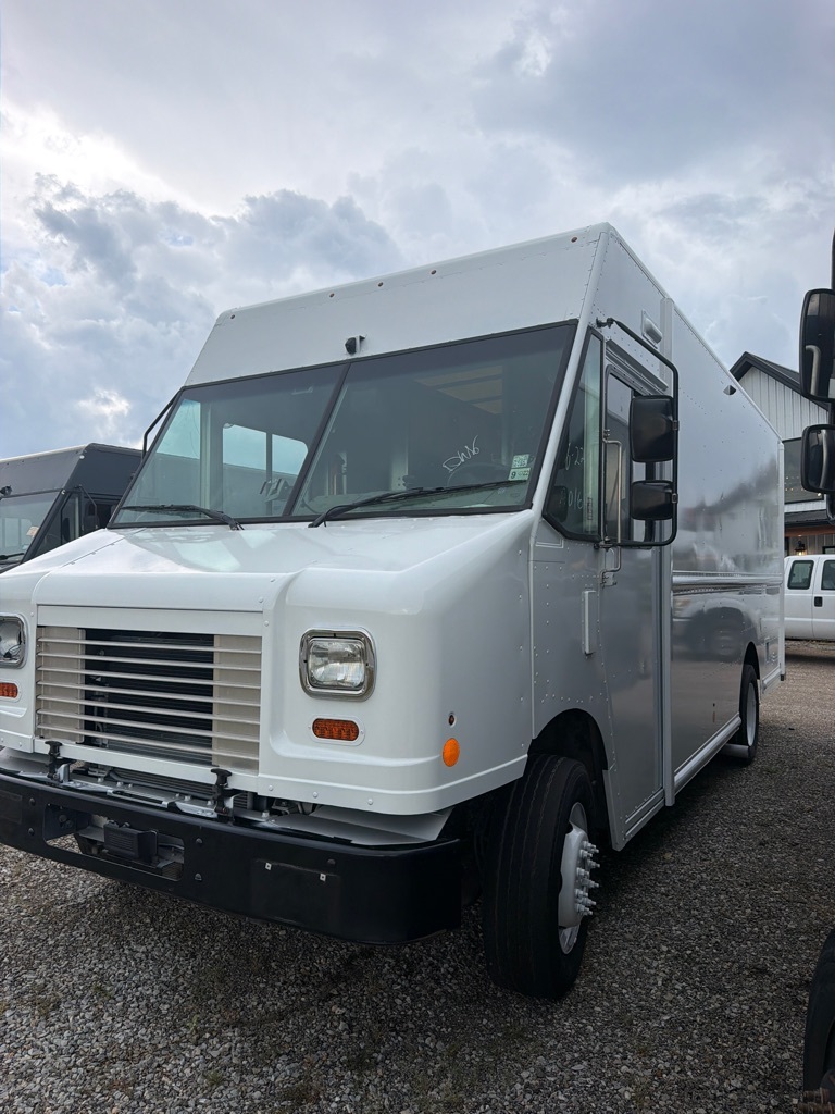 2020 FORD F59 in Madison, AL