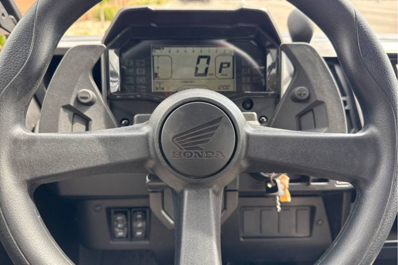 A photo of this 2026 Honda Pioneer 1000-5 Deluxe