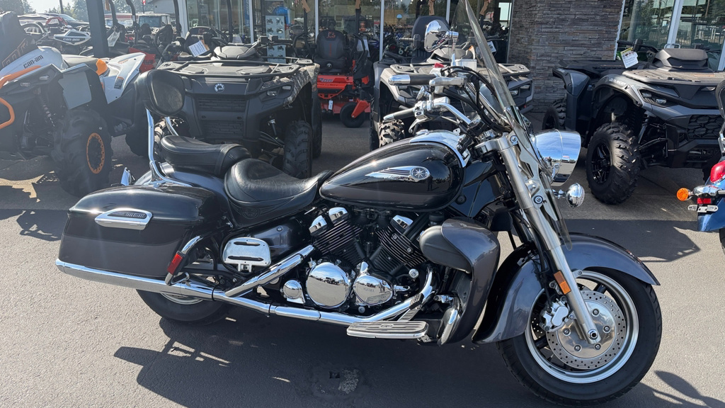 2005 Yamaha Royal Star Tour Deluxe DELUXE in Sublimity, OR